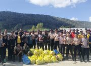 TNI-Polri dan Pemda Kompak Gelar Kerja Bakti di Pegunungan Arfak